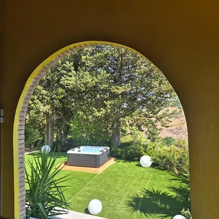 Manuel Villa